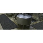 GREASE-OIL-CHEMICAL RESISTANT MATS